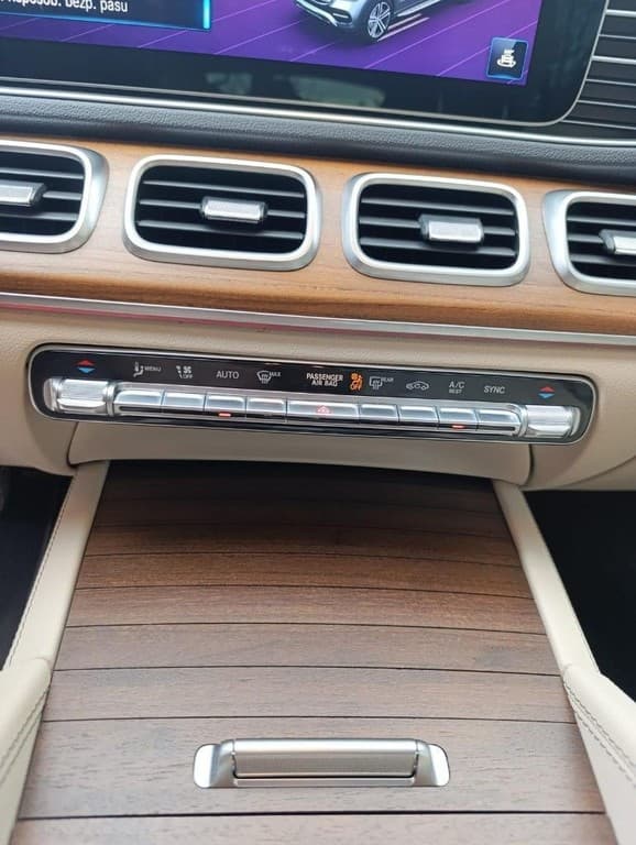 Mercedes-Benz GLE 450 — fotka 25